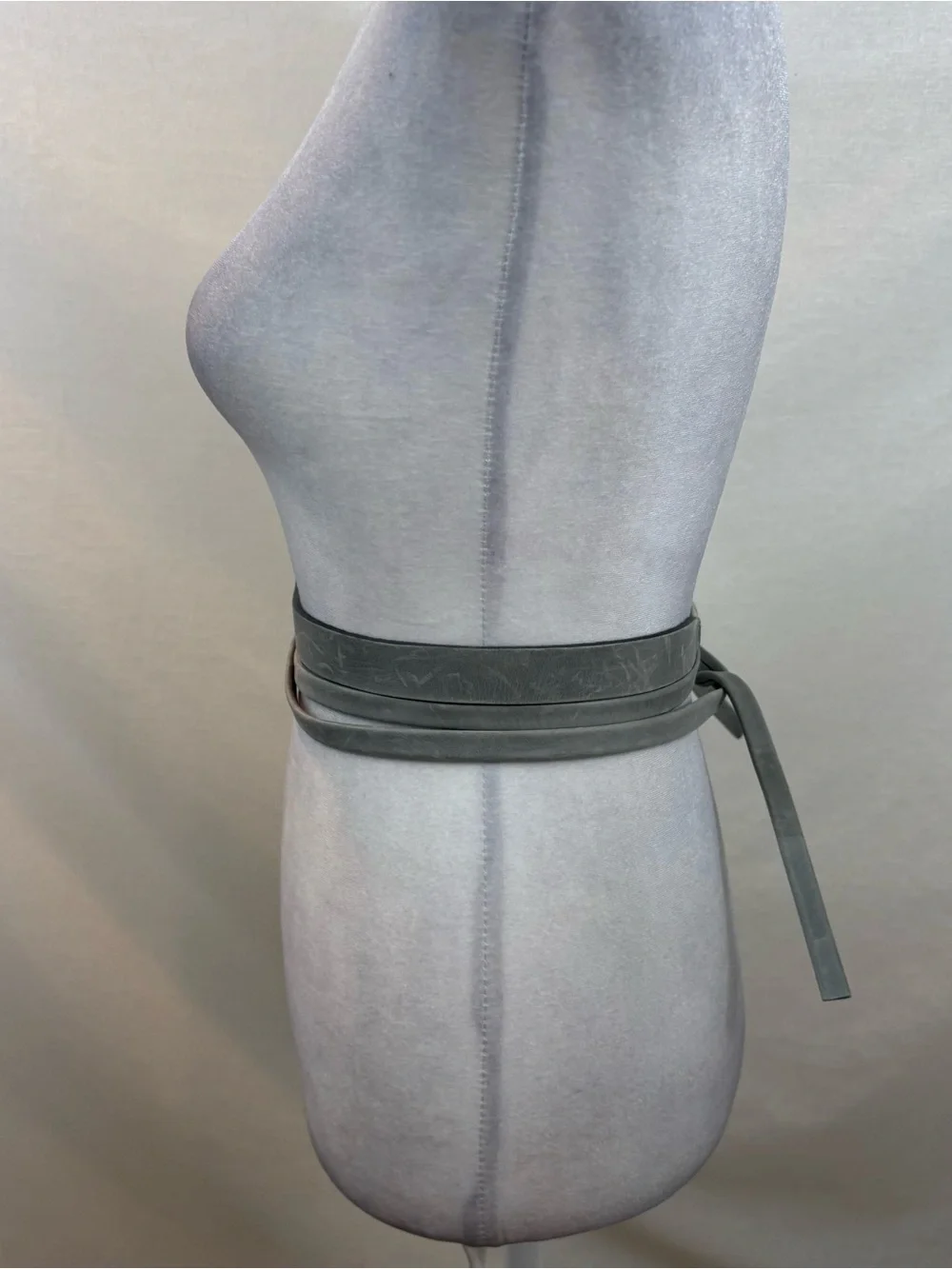 Ada Collection Grey Genuine Leather Wrap Belt One Size